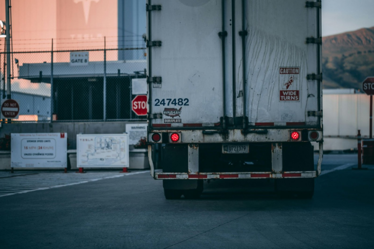 Logistikos sprendimai verslui – efektyvūs pervežimai